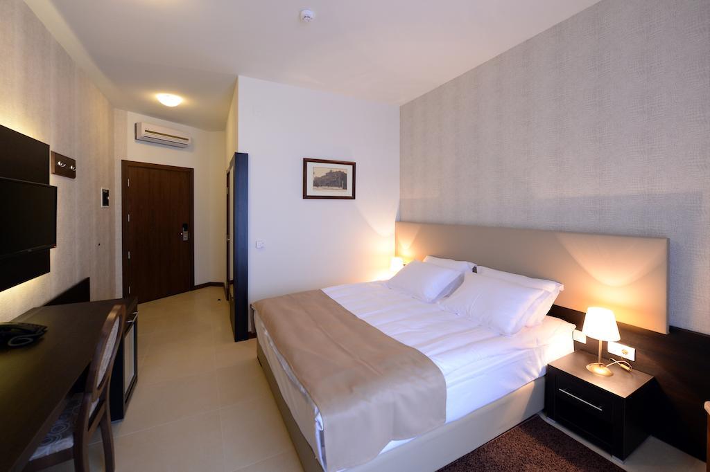 Hotel Majdan Bělehrad Exteriér fotografie