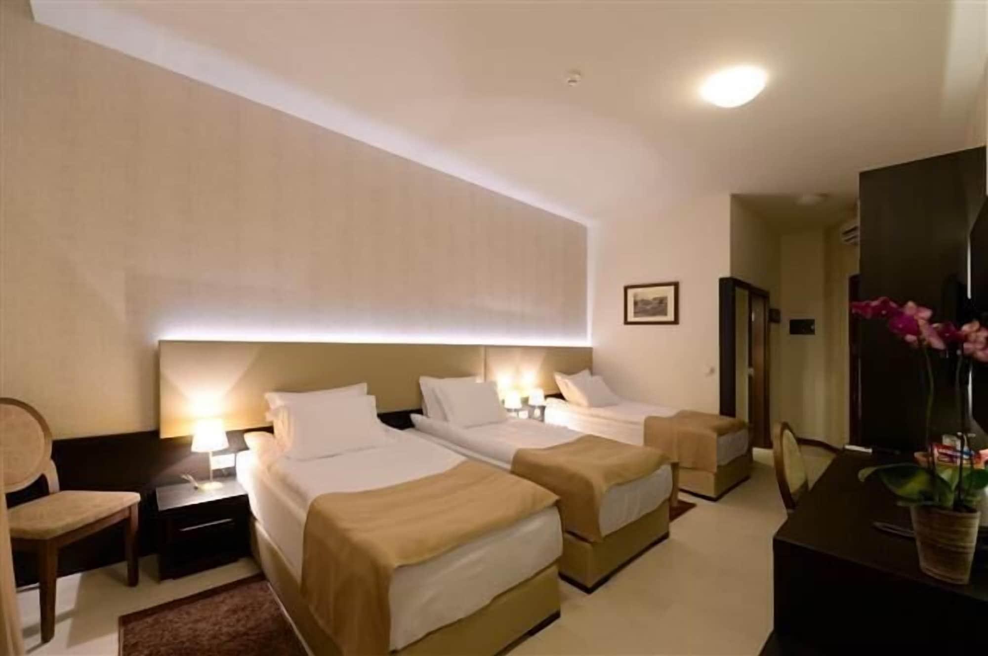 Hotel Majdan Bělehrad Exteriér fotografie