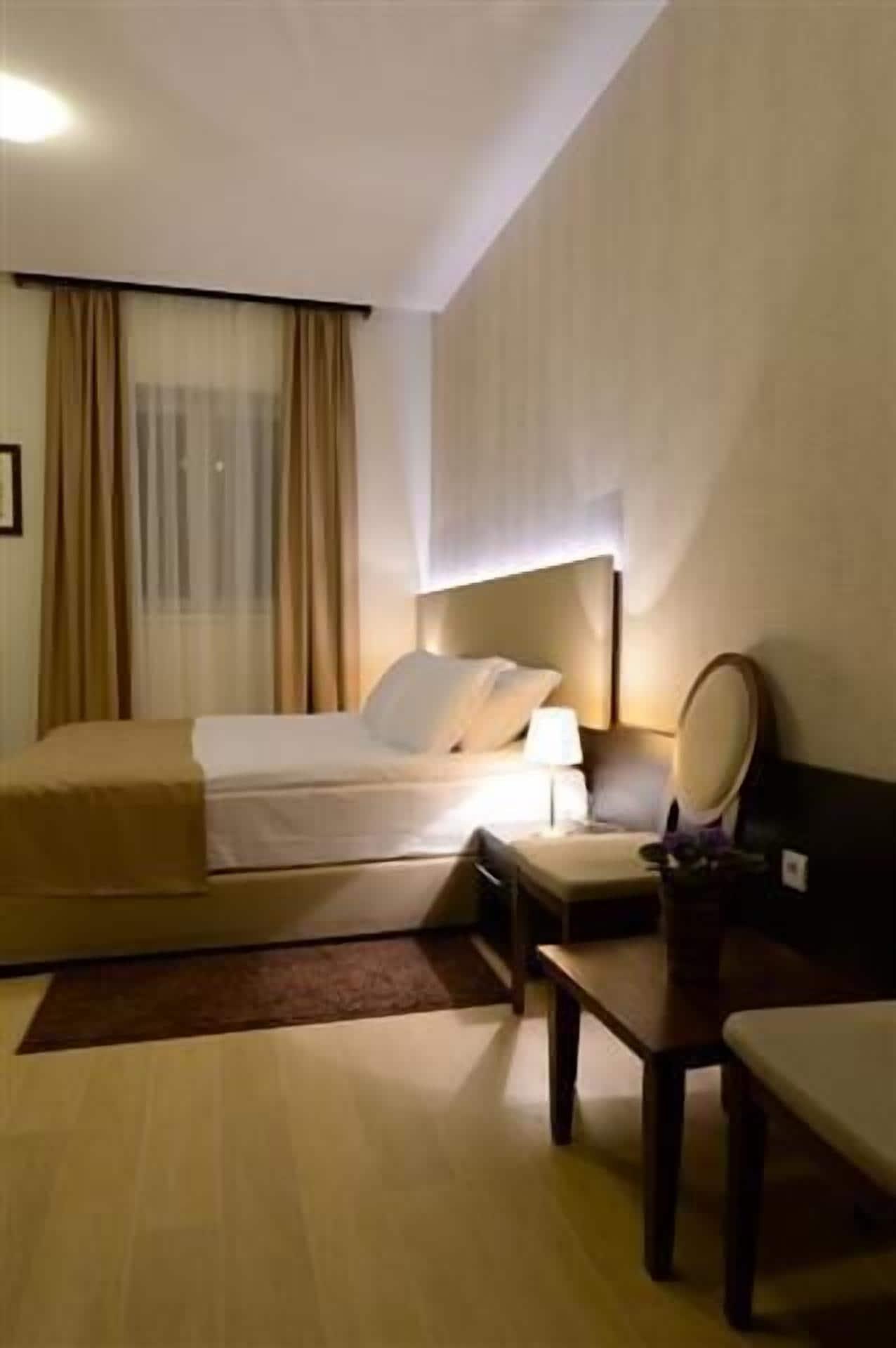 Hotel Majdan Bělehrad Exteriér fotografie