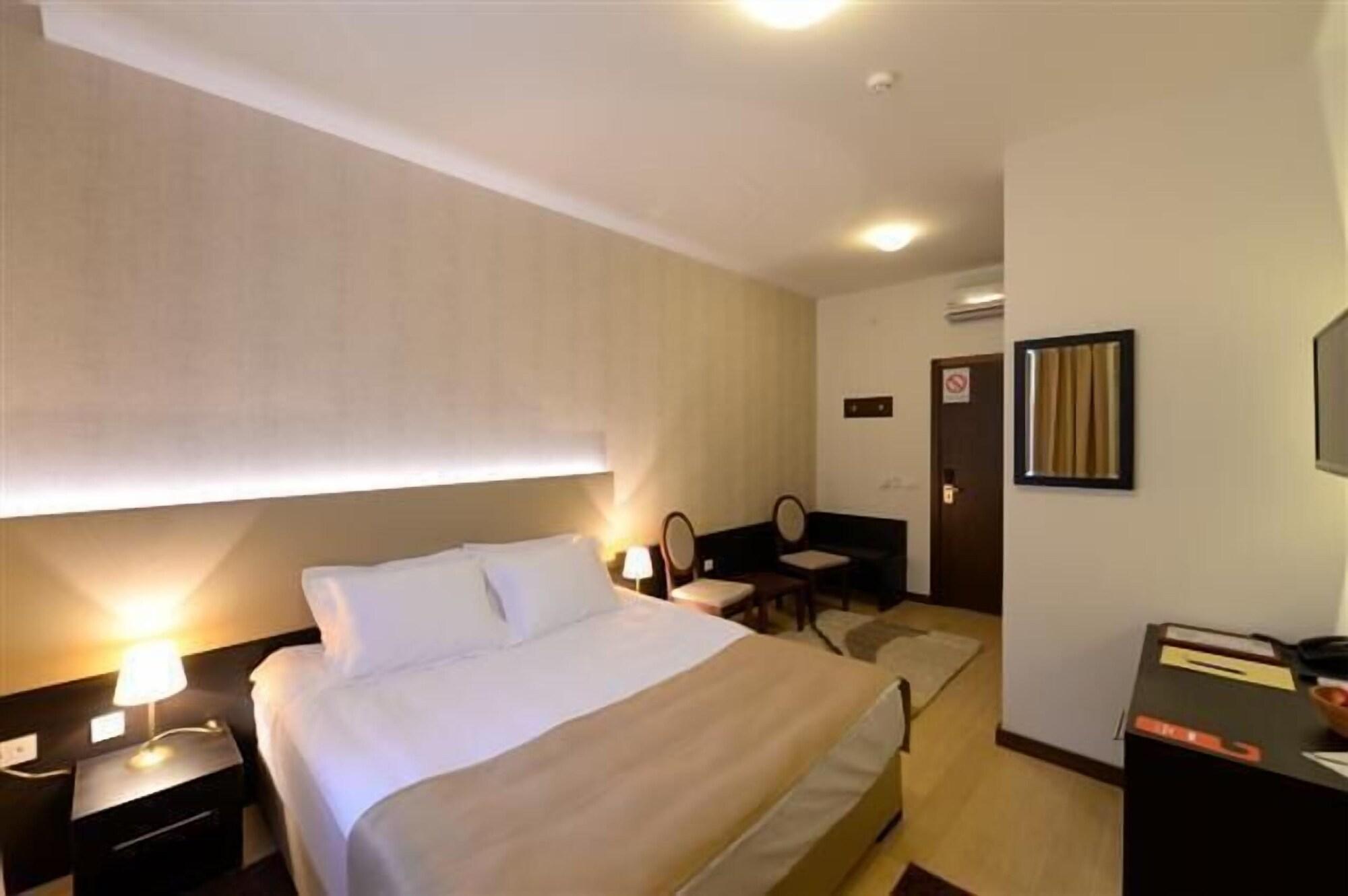 Hotel Majdan Bělehrad Exteriér fotografie