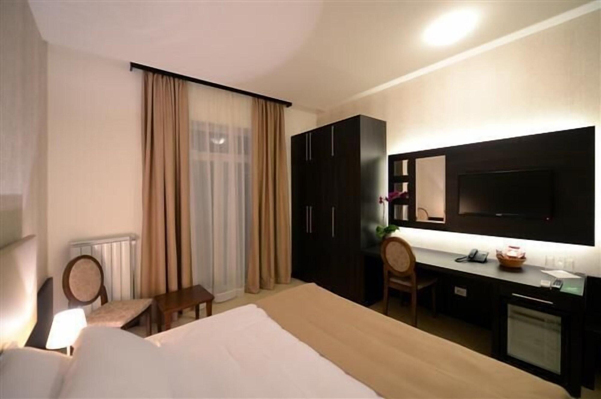 Hotel Majdan Bělehrad Exteriér fotografie